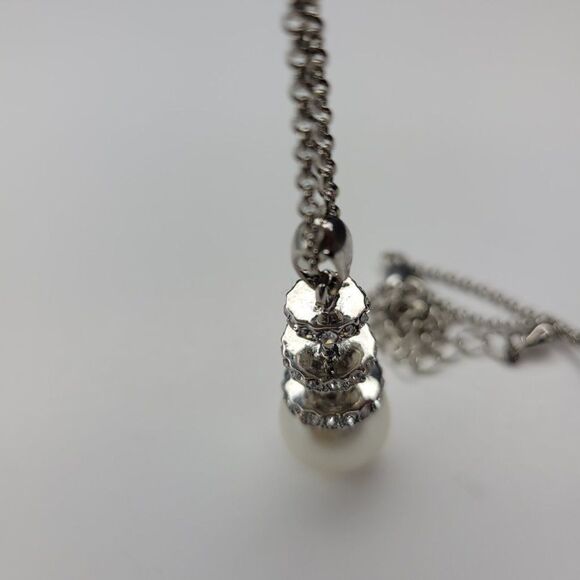 Pearl and Crystal Pendant Necklace - Picture 7 of 7
